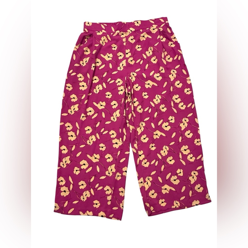 Jessica Simpson Women's Bottoms in Fuchsia and Cream